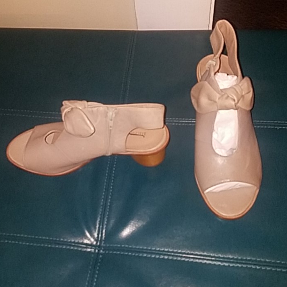 Sandle